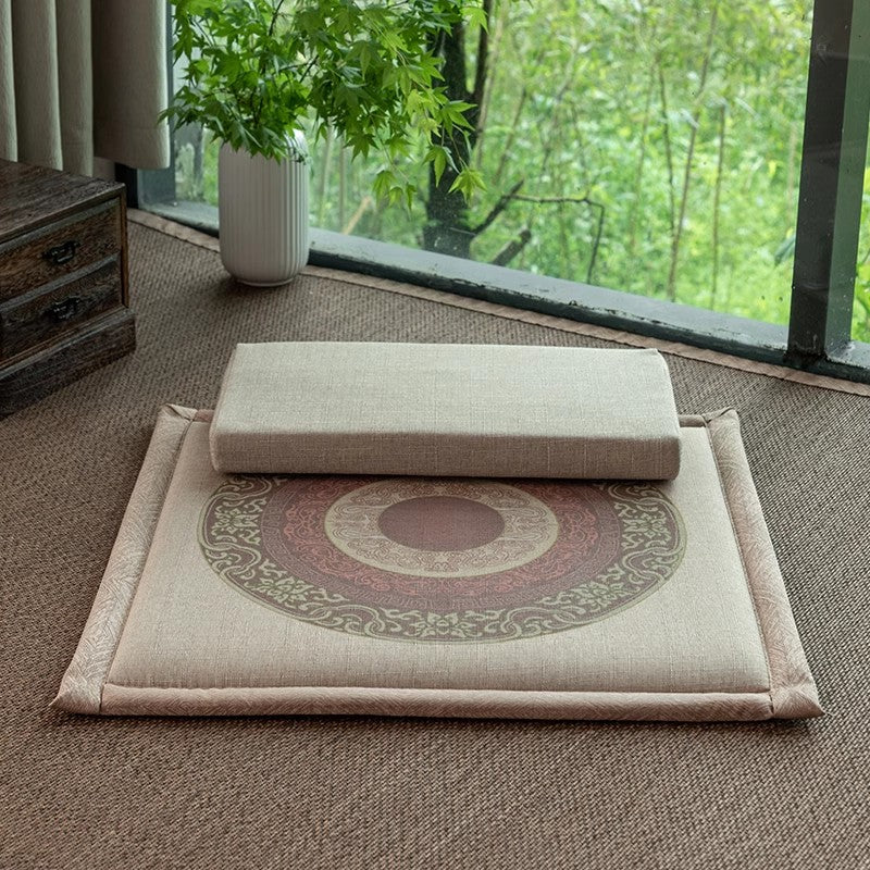 Meditation and cushion cushion cushion - Enjoy meditation and tranquility